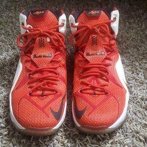 Men Nike LEBRON JAMES 12 basketball shoes